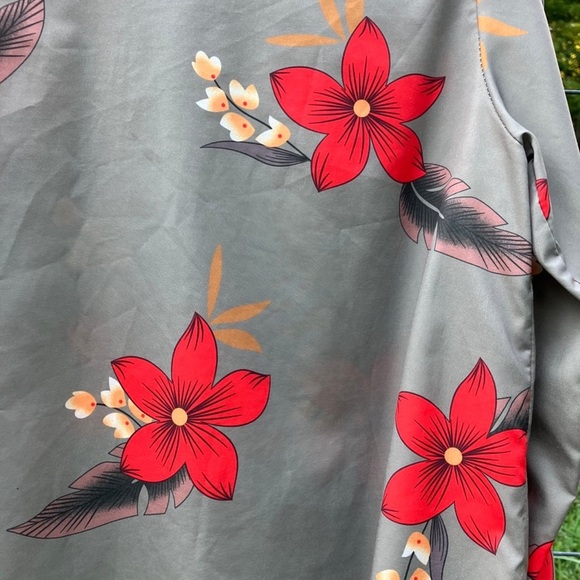 Women’s button up blouse, floral - Picture 5 of 5